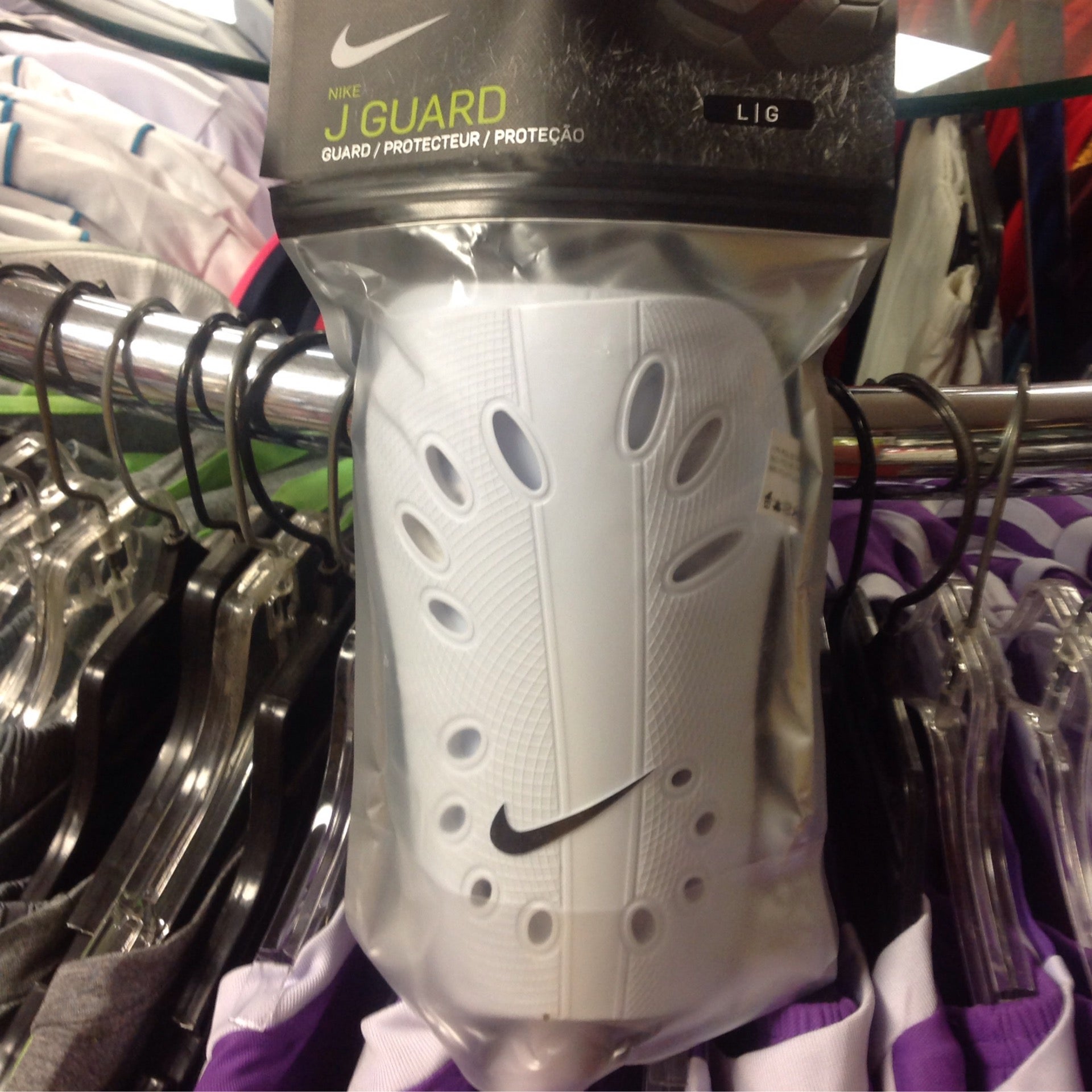 Espinilleras nike sales j guard